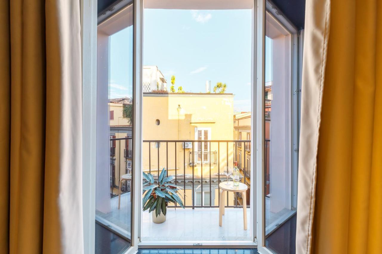 Dimora Doria D'Angri Bed & Breakfast Naples Exterior photo